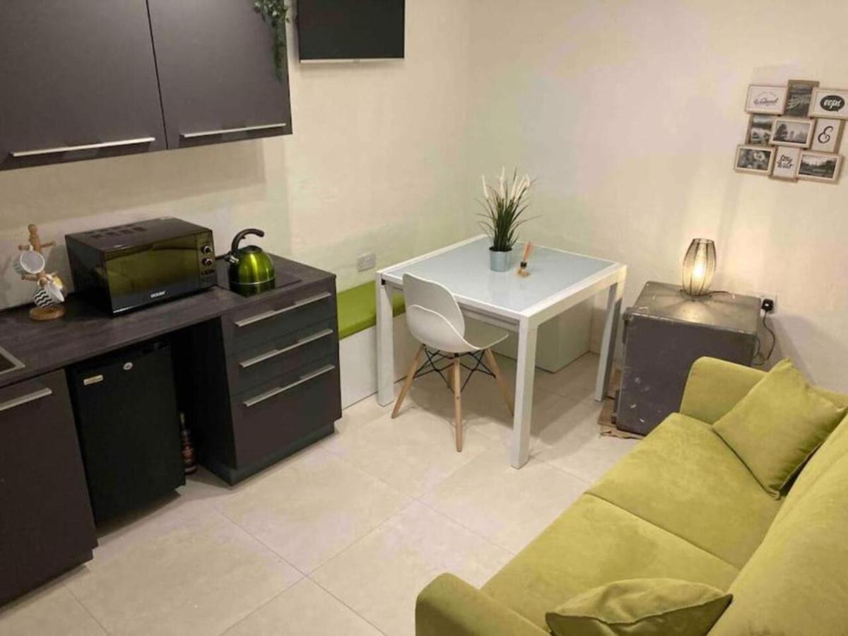 Cosy 1 Bedroom Maisonette In The Heart Of バレッタ エクステリア 写真